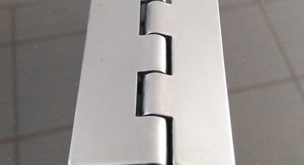 廣有五金告訴您不銹鋼合頁松動的處理辦法?